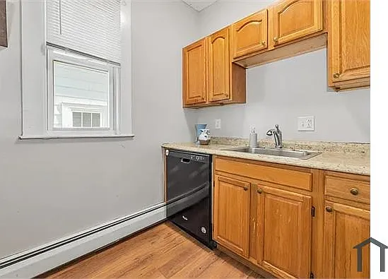 6 Priesing St — Photo 23
