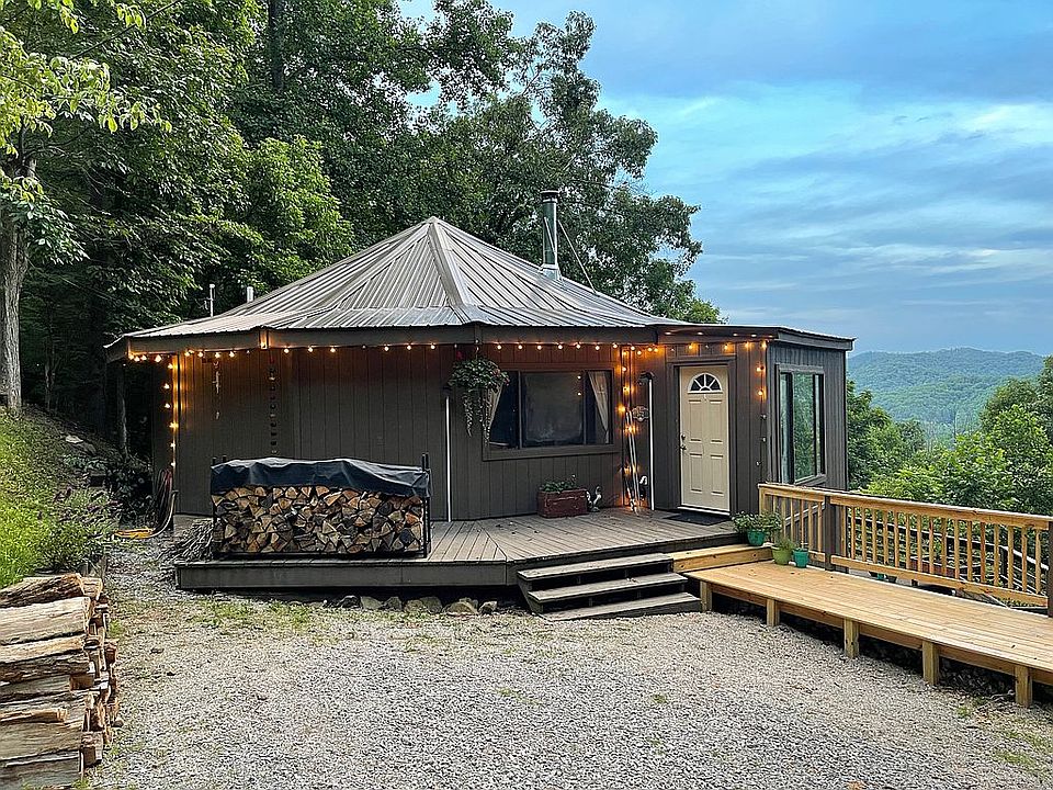 1st image of 572 Lakeview Vlg