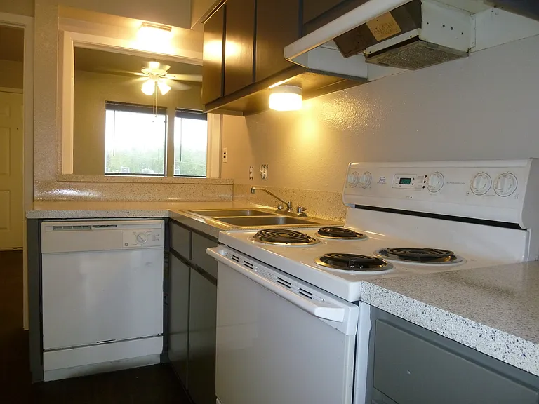 3000 Guadalupe St #313 — Photo 6