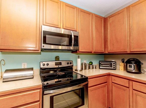 4th image of 1164 Serengeti Way