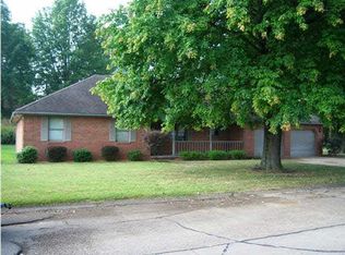 3301 Cumberland Rd, Boonville, IN 47601
