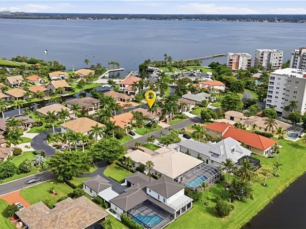 14860 Laguna DR, FORT MYERS, FL 33908