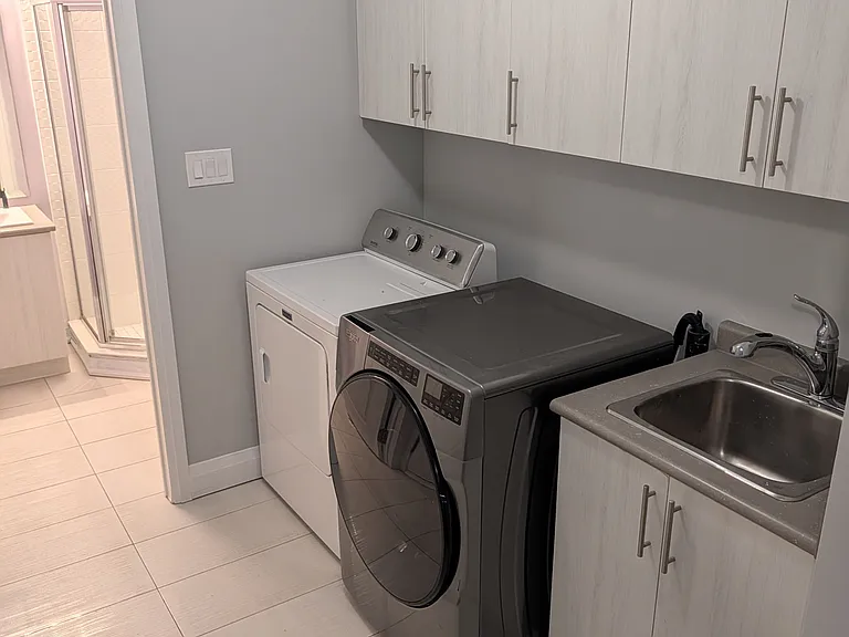 20 Clarington Blvd — Photo 12