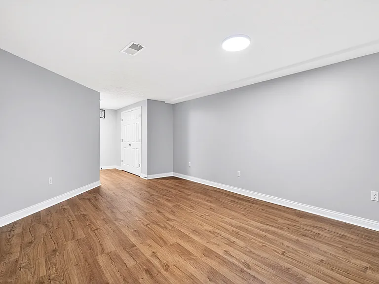 1220 Eastern St — Photo 56