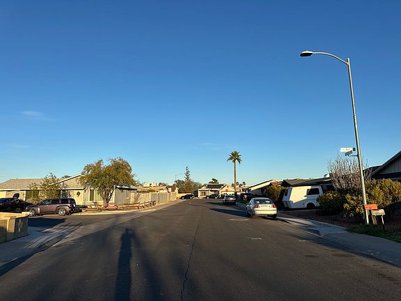5th image of 7341 W Yucca St
