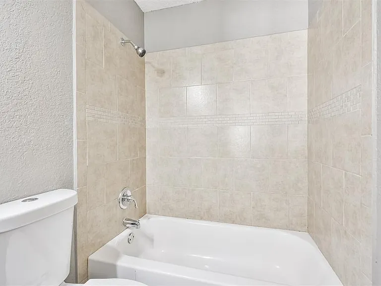 7106 Pinetex Dr — Photo 24