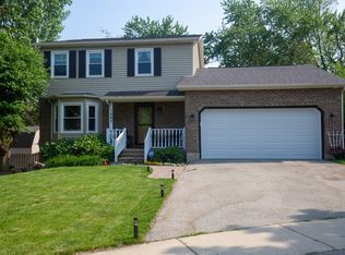 1567 Partridge Cir, Lindenhurst, IL 60046