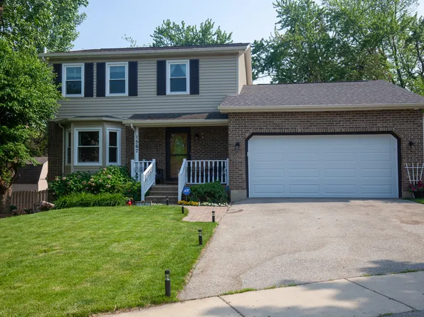 1567 Partridge Cir, Lindenhurst, IL 60046