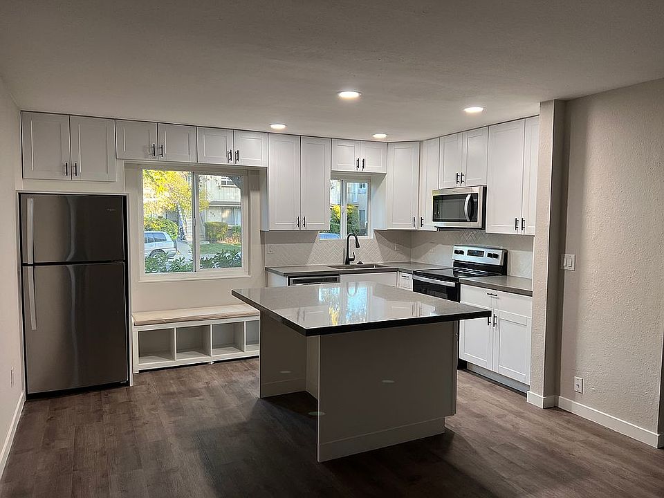 1st image of 675 Grand Fir Ave