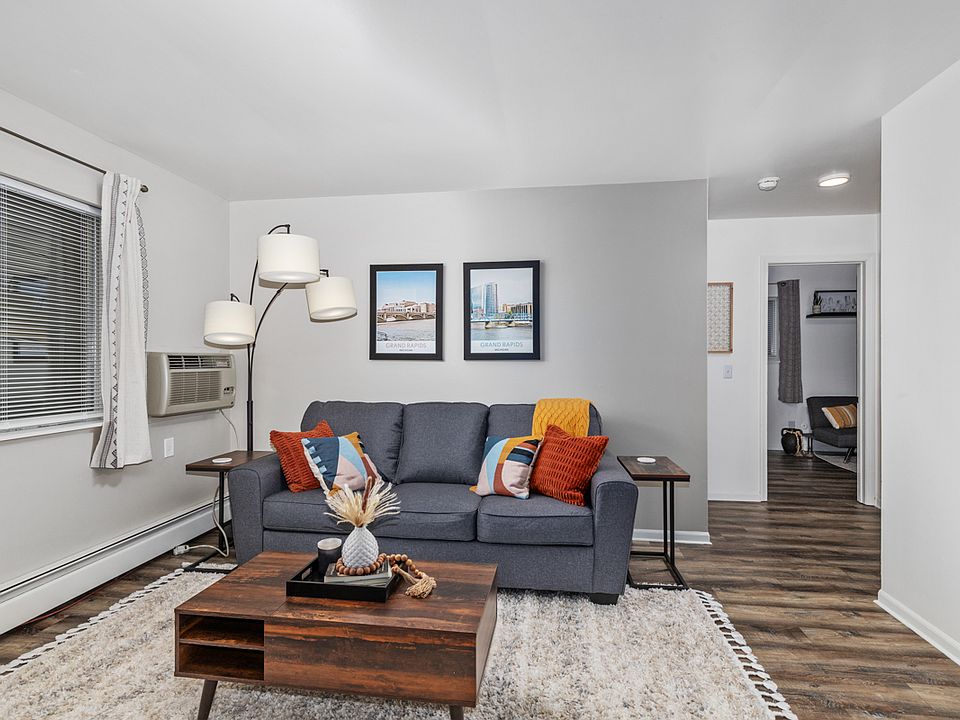 1st image of 3636 Pine Oak Ave SW #202