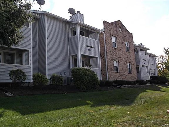 5th image of 2574 Parkview Dr APT 1