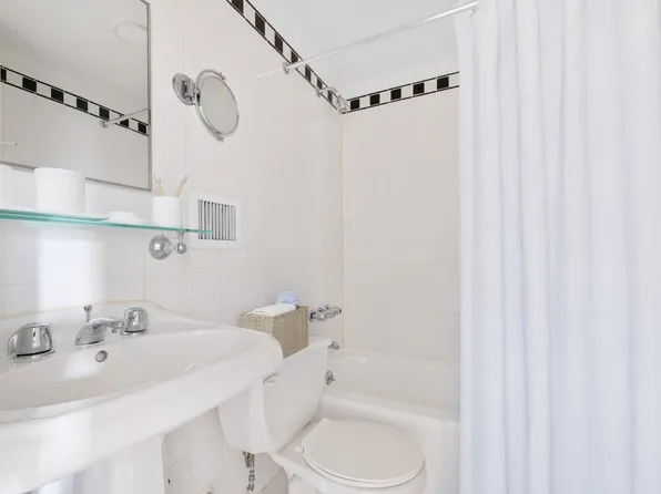 50 West 34th Street image 4 of 30