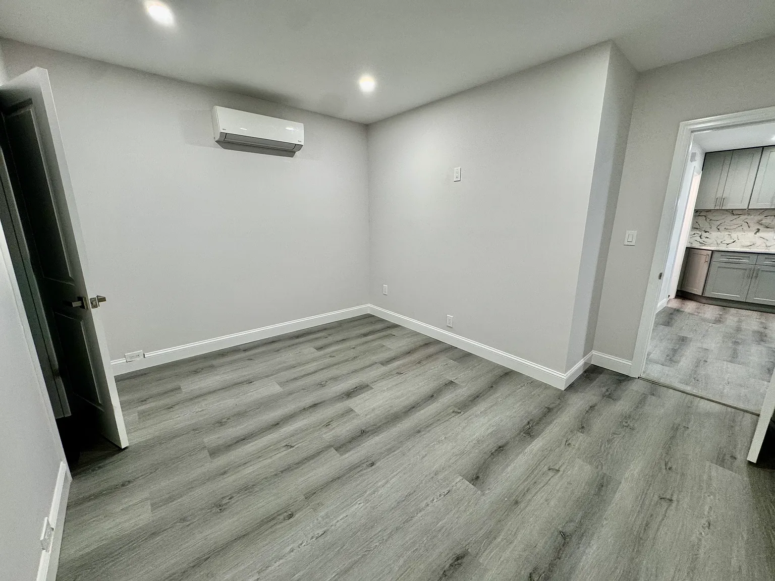 2 bed, $2,400 — Photo 3