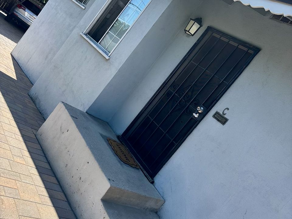 1st image of 229 N Buena Vista St #C