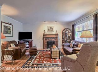 683 West Broadway, Suttons Bay, MI 49682