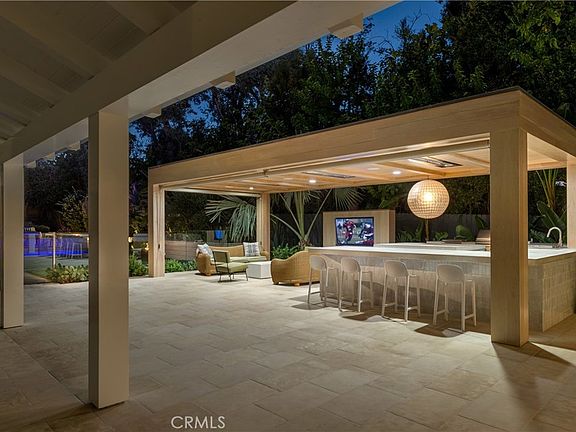 2nd image of 2419 Santiago Dr