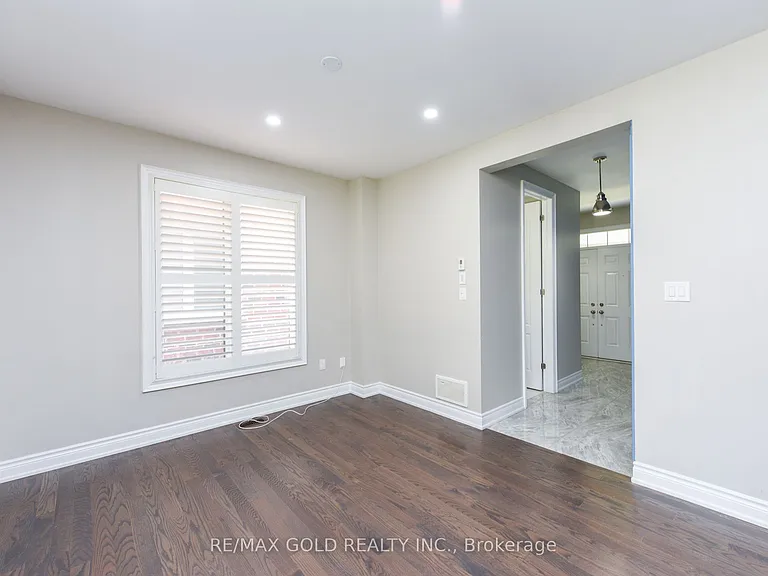 1270 McPhedran Point — Photo 11