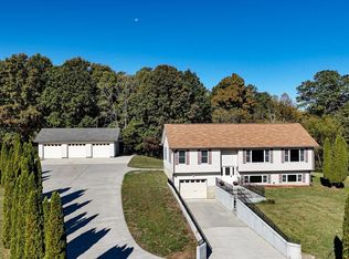 2110 Upper River Rd NE, Charleston, TN 37310