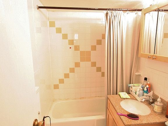 5th image of 156 Bleecker St #3EW