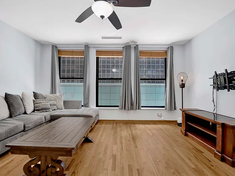 431 S Dearborn St #309 — Photo 4