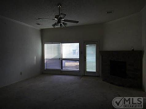 3rd image of 612 Aldenwood St