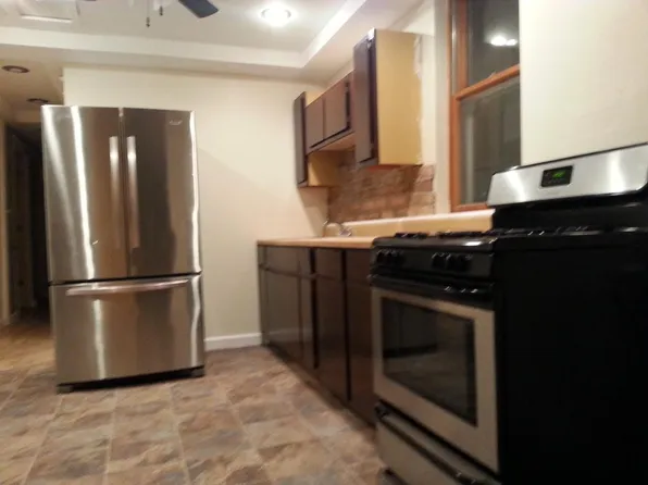 9616 S Exchange Ave, Chicago, IL