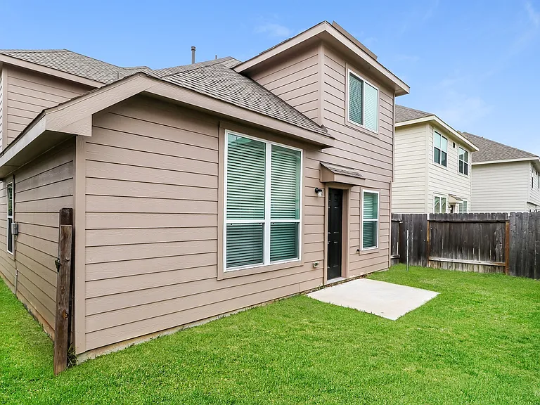 18511 Tarlo River Trl — Photo 5