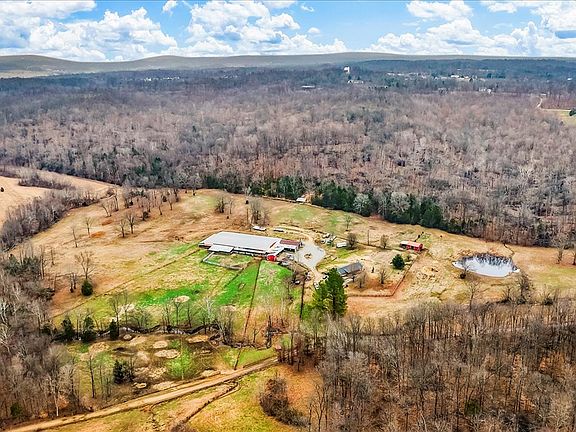 3rd image of 434 Kerrick Branch Rd