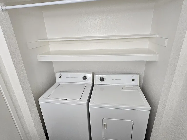 224 Little St SE #1 — Photo 5