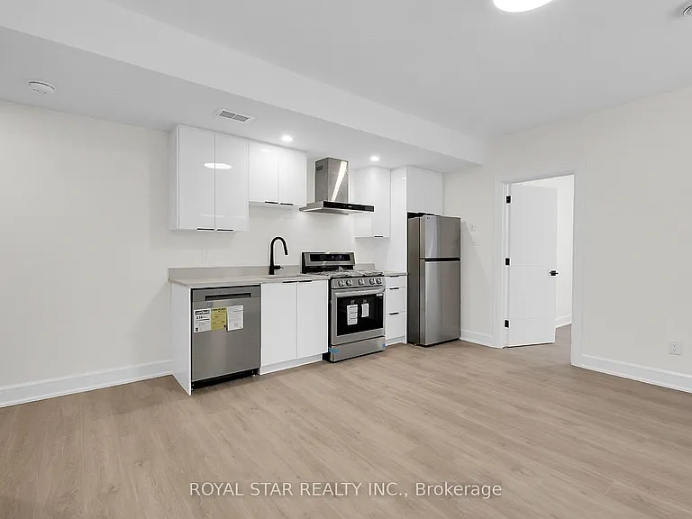 547 Mutual St #BASEMENT — Photo 12