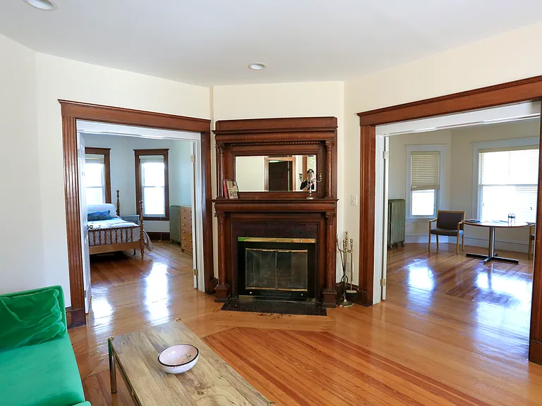 124 Forest St #1L — Photo 3