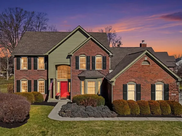 10828 Woodmont Ln, Fishers, IN 46037