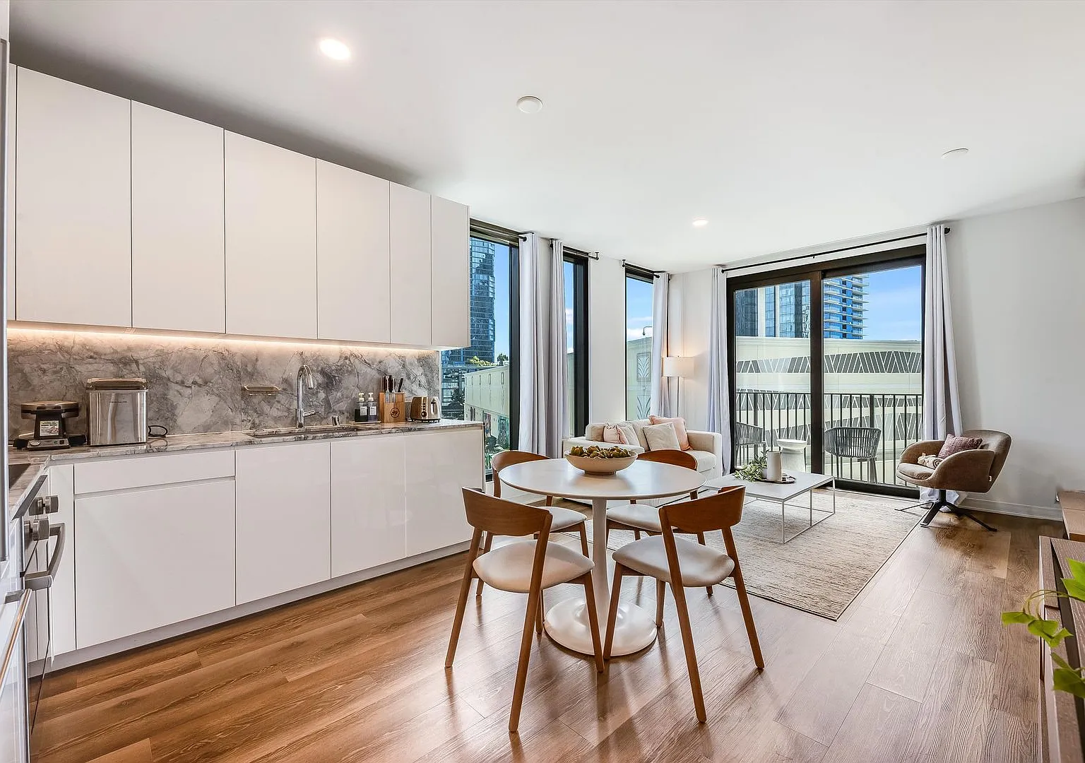 Experience luxury living at 'A'ali'i in the heart of Ward Village in Kaka'ako! Available 09/16/2026 — Photo 1