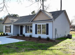 417 E Fremont St, Kenly, NC 27542