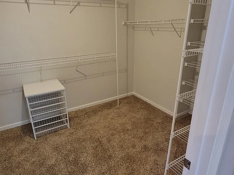1573 Lyla Cv — Photo 10