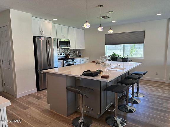 2nd image of 2515 E SYLVIA Street
