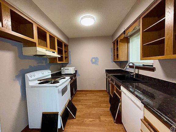 5th image of 6105 SW 26th St APT B