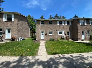 160 Westcourt Pl, Waterloo, ON N2L 2R7