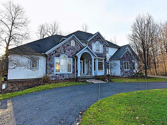 2nd image of 16670 Orange Ln