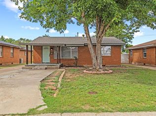1509 Orient Ave, Clinton, OK 73601