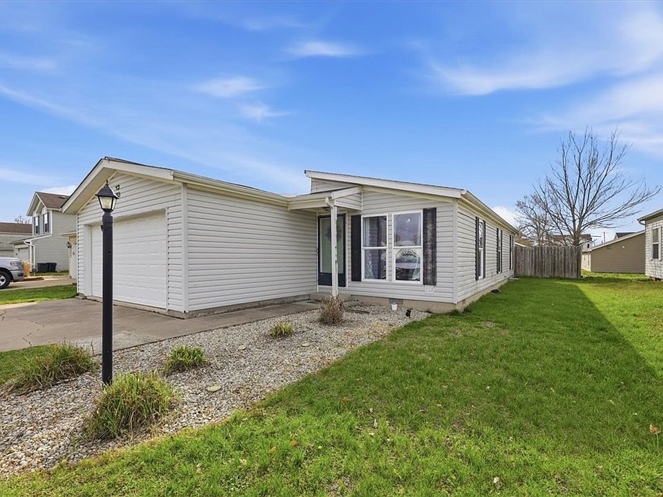 2633 Ruby Ln, Middletown, OH 45044 | Zillow