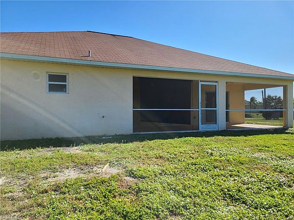 3rd image of 2606 NE 20th Ct