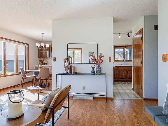 2nd image of 3217 Cumming Ave