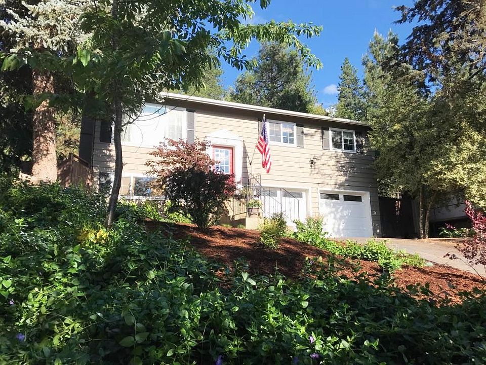 1st image of 625 S 5th St
