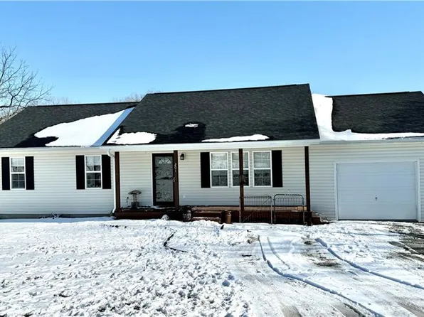 201 1st St, Barnard, MO 64423