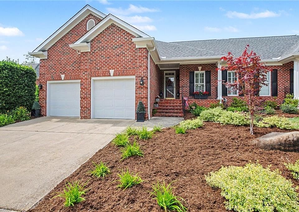 1st image of 529 Bermuda Dr