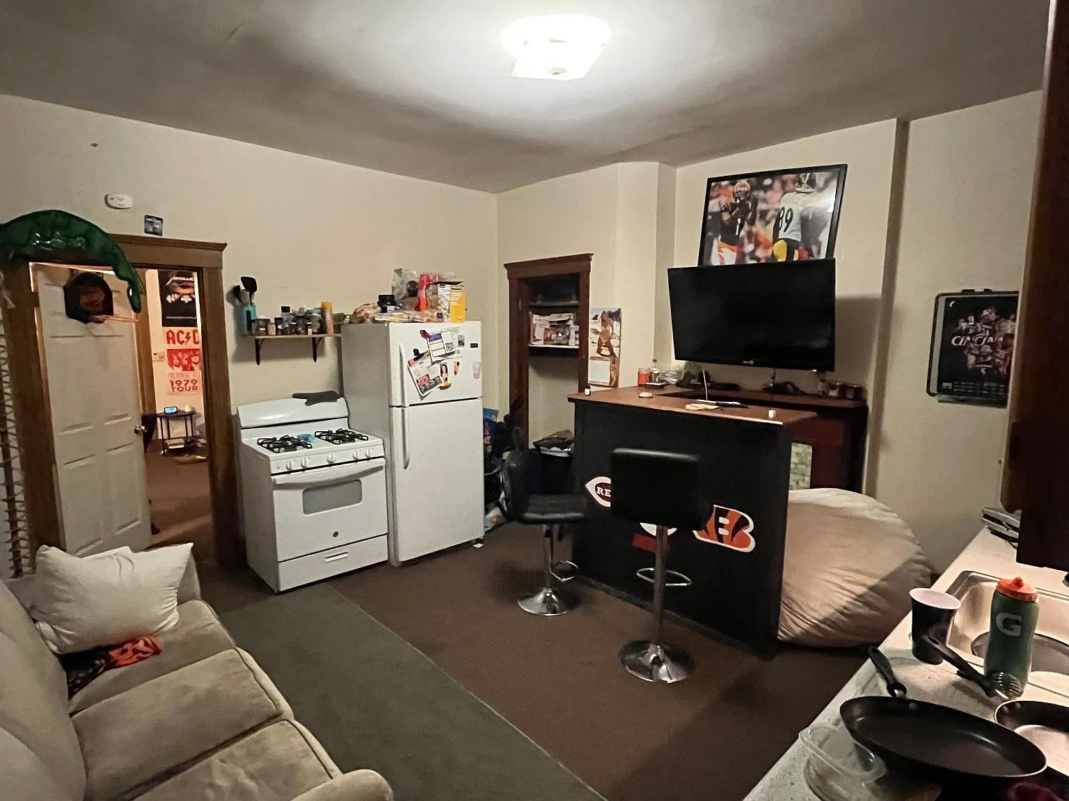 324 Warner St — Photo 2