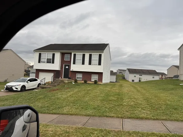 321 Rocky Pointe Ct, Walton, KY 41094