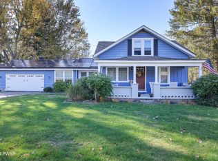 57 S Turnpike Rd, Newfoundland, PA 18445