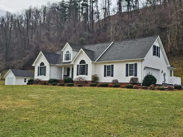 535 North St, Richlands, VA 24641